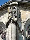 Sommet du contrefort de droite du chevet.