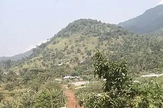 Vue du mont Nlonako.