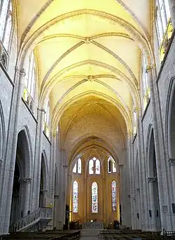 Vaisseau central.