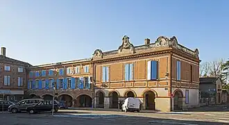 L'hôtel de ville.