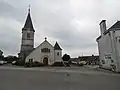 L'église Saint-Michel : vue extérieure d'ensemble.