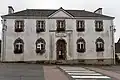 Le mairie de Monteneuf.