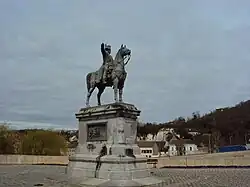 Statue équestre de Napoléon, Montereau-Fault-Yonne