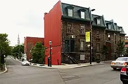 Description de l'image Montréal, 12 juin 2009. Rue Ontario, angle ave. Savoie -Sud. (5501081795).jpg.
