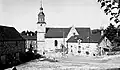 L'église paroissiale au début du XXe&nbsp;siècle (carte postale).