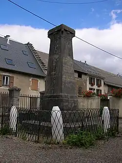 Monuments aux morts