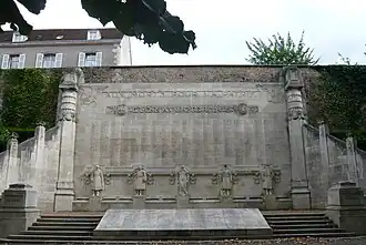 Monument aux morts de Chartres, 1923.