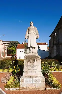 Le monument aux morts.