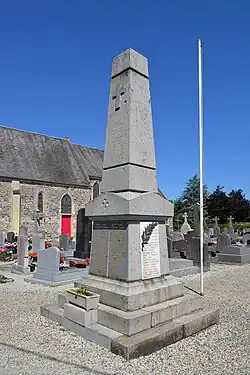 Le monument aux morts.