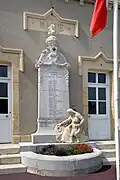 Le monument aux morts.