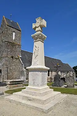 Le monument aux morts.