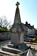 Le monument aux morts.