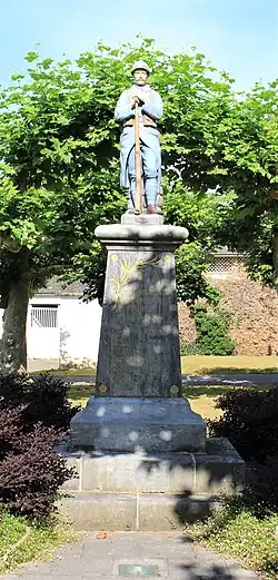 Monument aux morts.