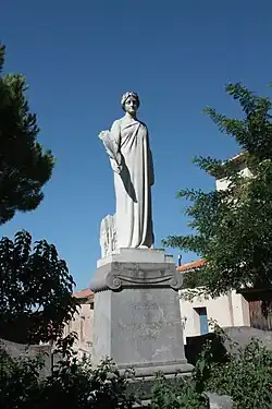 Monument aux morts de Magrou.