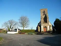 L'église et le monument aux morts