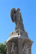 Le sommet du monument.