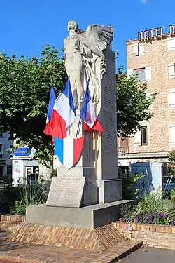 Monument aux morts.