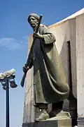 Statue représentant un moudjahid (maquisard) de l'Armée de libération nationale (ALN) de l'intérieur.