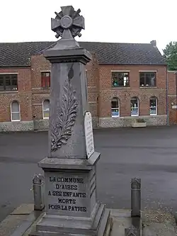 Monument aux morts.