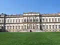 Façade sur jardin.