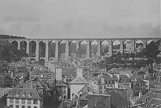 Morlaix et son viaduc (photo J. Duclos) en 1873…