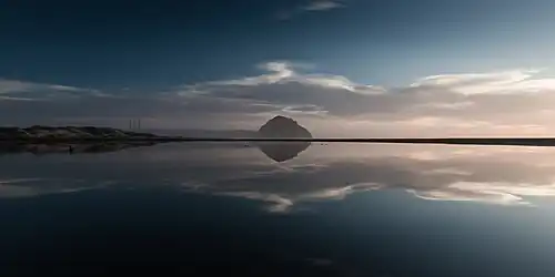 Morro Rock au crépuscule