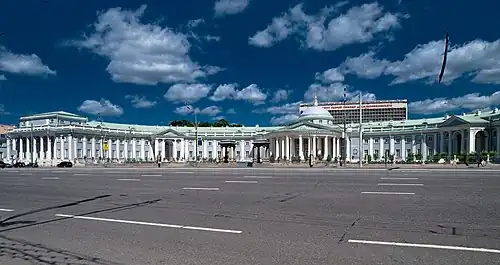 Hospice du comte Cheremetiev (architecte Yelisvoï Nazarov)