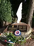 Le mémorial aux aviateurs britanniques morts en 1944.