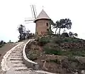 Ancien moulin à vent, restauré,.