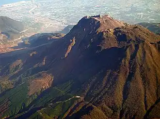 Vue aérienne du mont Unzen en 2002.