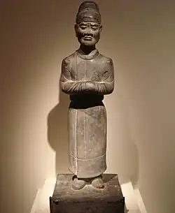 Statue en pierre calcaire d'un préposé au deuil, VIIe siècle