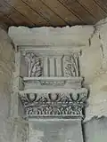 Pilastre à l'intérieur du rez-de-chaussée.
