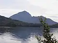 Mt Rugby donnant sur les rives du Bathurst Harbour