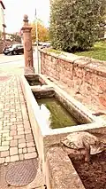 Une fontaine.