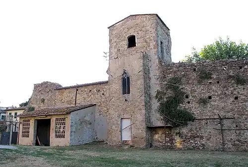 La tour ouest.