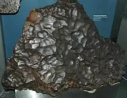 Gouges sur météorite.