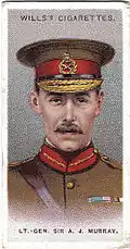 Cigarette card de la marque Wills représentant un officier britannique.