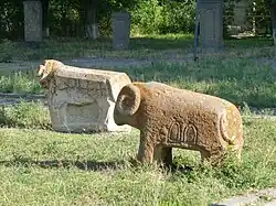 Béliers de pierre
