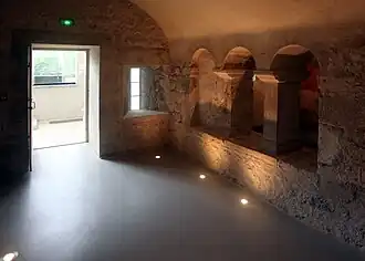 Vestibule.