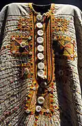 Tunique féminine de mariage berbère, détail (Égypte).