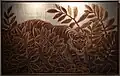 Tigre à l'affût, Jean Dunand, laque arrachée et feuilles métalliques sur contreplaqué, 1930.