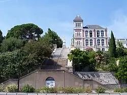 Musée au sommet de l'escalier Sainte-Anne.