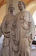 Statues de droite.