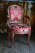 f) Fauteuil cabriolet, de style Transition
