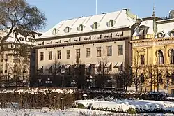 vänster