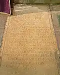 Dalle funéraire de 1660.
