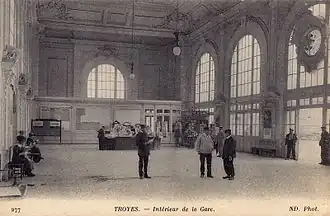 Salle des pas perdus, vers 1910.