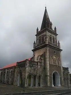 Vue générale de l'église.