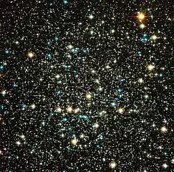 Au cœur de NGC 288 par le télescope spatial Hubble. (ESA/Hubble & NASA)