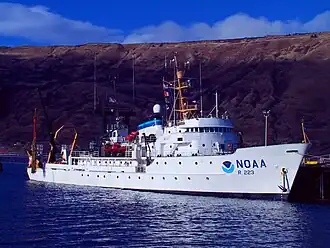 illustration de NOAAS Miller Freeman (R 223)